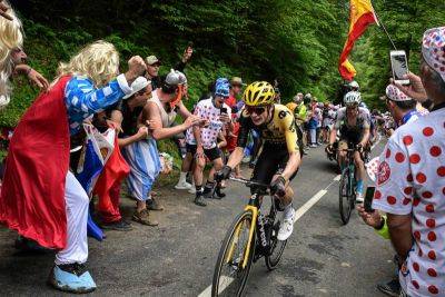 Vingegaard 'too fast' as he takes decisive lead over Tour de France rival Pogacar