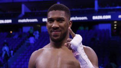 Joshua set for Whyte rematch in August