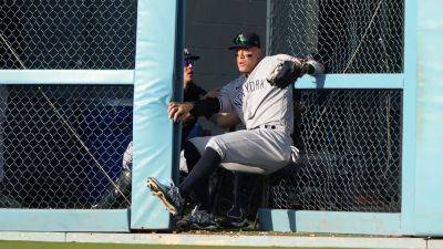 Yankees slugger Aaron Judge balks at idea of suing Dodgers over crash to stadium fence: 'Nah, no need' - foxnews.com - Usa - New York - Los Angeles - county White