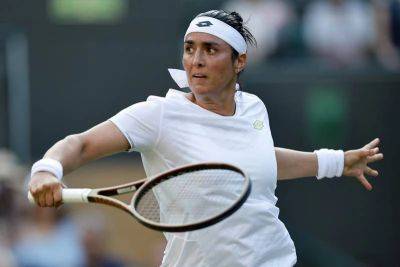 Iga Swiatek - Roland Garros - Bianca Andreescu - Ons Jabeur - Petra Martic - Jabeur and Swiatek march on at Wimbledon in wide-open women's field - thenationalnews.com - Usa - Canada - China - Tunisia
