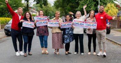 Neighbours on a Greater Manchester estate share a £3.2m lottery win - manchestereveningnews.co.uk - Spain