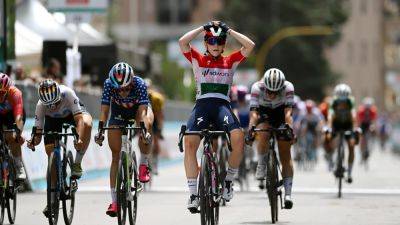 Marianne Vos - Lorena Wiebes - Blanka Vas steps out of Lorena Wiebes' shadow to win Stage 8 at Giro d'Italia Donne for SD Worx - eurosport.com - Israel