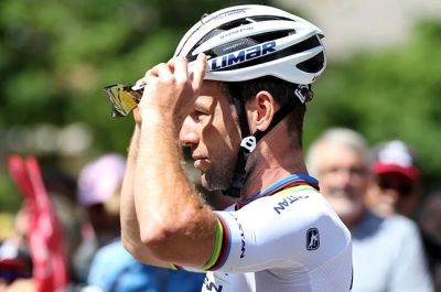British star cyclist Cavendish crashes out of Tour de France