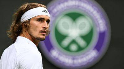 Wimbledon 2023: Alexander Zverev laments 'ridiculously dark' conditions after third-round exit