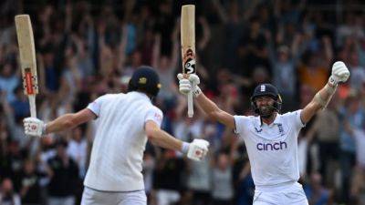 Pat Cummins - Mitchell Starc - Mark Wood - Chris Woakes - Harry Brook - ENG vs AUS, 3rd Ashes Test: England Beat Australia In Thriller To Keep Ashes Hopes Alive - sports.ndtv.com - Australia
