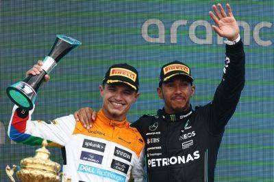Lewis Hamilton - Lando Norris - Oscar Piastri - Lewis Hamilton heaps praise on 'family' McLaren after special day at Silverstone - news24.com - Britain