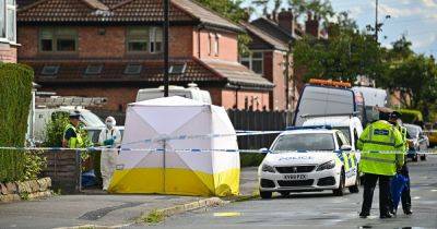 Man dies following 'disturbance' at house with huge police scene and evidence tent in place - manchestereveningnews.co.uk