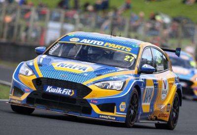 Wrotham’s Motorbase Performance’s NAPA Racing squad win two races out of three with Dan Cammish and Ash Sutton triumphing in British Touring Car Championship at Croft