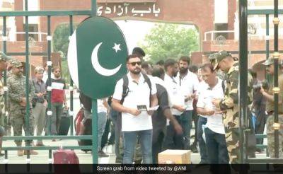 Watch: Pakistan Hockey Team Arrives In India Via Attari-Wagah Border For Asian Champions Trophy