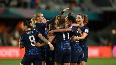 Jill Roord - Netherlands thrash Vietnam 7-0 to roll into Women's World Cup last 16 - channelnewsasia.com - Sweden - Germany - Netherlands - Italy - Usa - Morocco - Vietnam