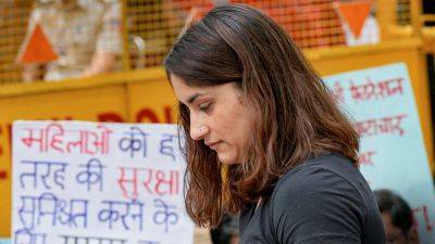 "Police Have Imposed Section 144 At Rajghat, Stopped Us From Holding Press Conference": Vinesh Phogat - sports.ndtv.com - India