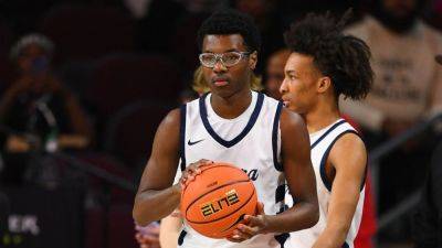 Bryce James, younger son of LeBron James, to play at Notre Dame in Sherman Oaks - ESPN - espn.com - county Hall - Los Angeles - state Indiana - state California - county Campbell