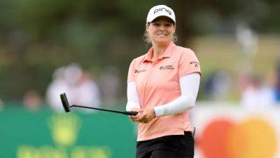 Ally Ewing races to 5-shot lead through 2 rounds at Women's British Open