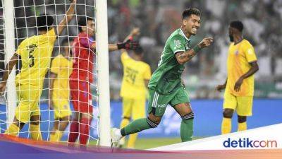 Firmino Hat-trick di Laga Debut, Menangkan Al Ahli 3-1 atas Al Hazm
