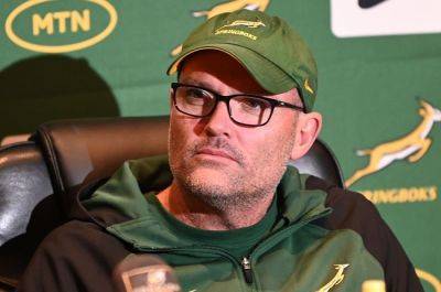 Lukhanyo Am - Jacques Nienaber - Nienaber clears air on Bok squad conspiracies: 'The whole 33 will go and come back' - news24.com - Britain - Australia