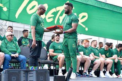 Jacques Nienaber - Boks get rousing airport farewell as daunting World Cup defence awaits - news24.com - Britain - France - South Africa - county Union