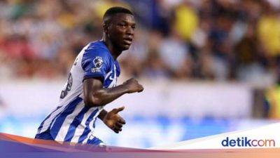 Moises Caicedo - Ditolak Caicedo, Momen Memalukan buat Liverpool - sport.detik.com - Liverpool