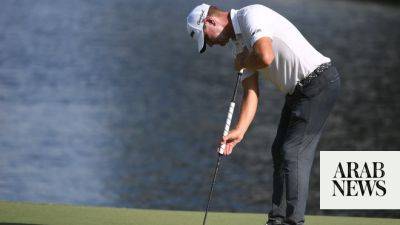 Lucas Glover posts another low round and leads FedEx Cup opener by a stroke