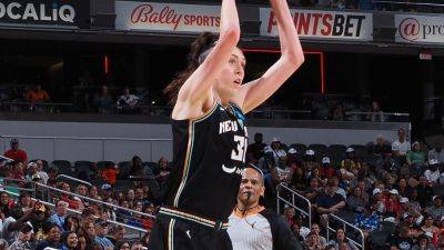 Liberty's Breanna Stewart sets WNBA record with 3rd 40-point game this season - ESPN