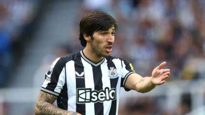 Tonali delights Newcastle fans by going for budget pub meal after debut