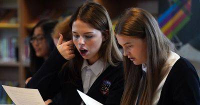 When is A Level results day 2023 and what time does UCAS Hub update? - manchestereveningnews.co.uk - Britain