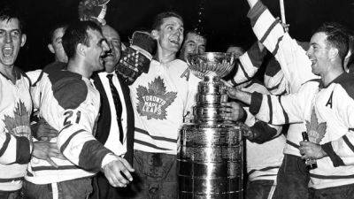 Stanley Cup - Star - Bobby Baun, who scored OT goal on broken leg to win 1964 Stanley Cup, dies at 86 - cbc.ca