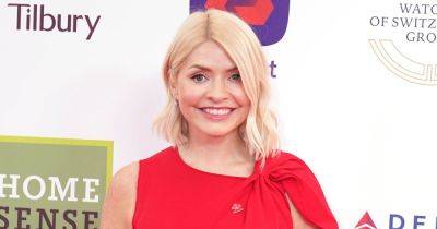 Holly Willoughby fans beg 'please don't' as she follows Gwyneth Paltrow's lead with 'orgasm anxiety' advice in role away from This Morning