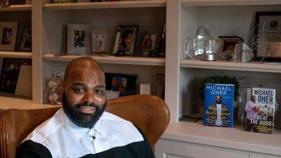 'Blind Side' inspiration Michael Oher wrote about conservatorship in 2011 book: 'We were a family'