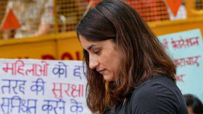 Brij Bhushan - Star - Vinesh Phogat Undergoes Knee Surgery In Mumbai, Vows To Come Back Stronger - sports.ndtv.com - India