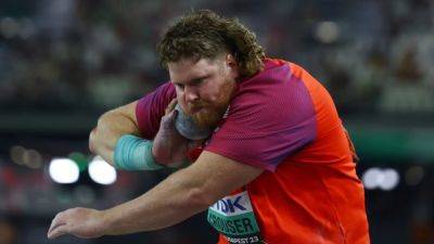 American Crouser overcomes blood clot to claim shot gold