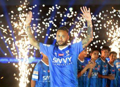 As it happened: Al Hilal fight for draw after Neymar's grand welcome