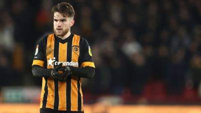 Aaron Connolly - Liam Rosenior - Aaron Connolly makes permanent switch to Hull City - rte.ie - Qatar - Italy - Ireland