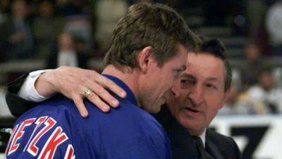 Wayne Gretzky - OPP officer previously accused of fraud in Wayne Gretzky memorabilia theft files $6.3M lawsuit - cbc.ca - New York - Los Angeles - county Wayne - county St. Louis - county Kings - county Ontario