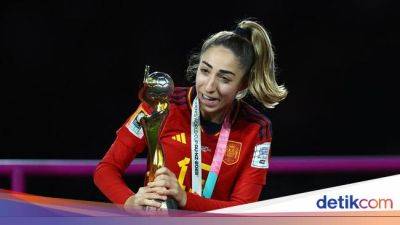 Pahlawan Spanyol di Final Piala Dunia Wanita Ditinggal Sang Ayah
