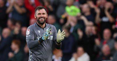 Phil Parkinson - Ben Foster retires as Wrexham goalkeeper and ex-Manchester United man calls time on career - manchestereveningnews.co.uk - county Notts