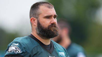 Eagles' Jason Kelce apologizes for 'cheap shot' that sparked melee during joint practice with Colts
