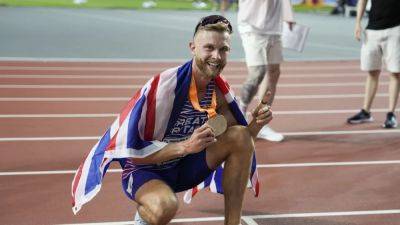 Jakob Ingebrigtsen - Briton Kerr stuns Ingebrigtsen to win 1,500m gold - channelnewsasia.com - Britain - Norway - Poland