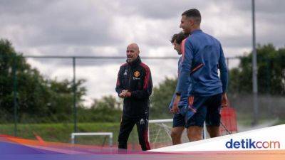 Laga Persahabatan Tertutup, MU Dicukur Burnley 0-3