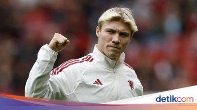 Raphael Varane - Liga Inggris - Rasmus Hojlund - Hojlund Akan Debut di Laga MU Vs Nottingham Forest? - sport.detik.com - Denmark