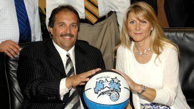 NBA coach Stan Van Gundy's wife, Kimberly, dies 'unexpectedly'