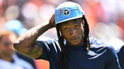 Michael Owens - DeAndre Hopkins clowns Cardinals after trading Isaiah Simmons to Giants for 7th-round pick - foxnews.com - New York - state Arizona - state Tennessee