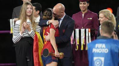 Jenni Hermoso - Pedro Sánchez - Luis Rubiales - Spanish football chief Luis Rubiales says he will not resign after controversial World Cup kiss - euronews.com - Spain - Australia