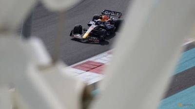 Lawson to make F1 debut as Ricciardo's replacement