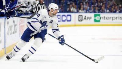 Matthews says focus solely on hockey, winning after signing extension with Maple Leafs