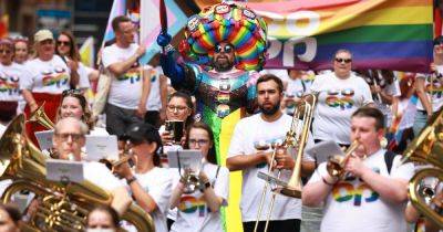 Gay - Manchester Pride 2023 LIVE: Thousands flock to city centre as huge parade and festival get underway - manchestereveningnews.co.uk - Britain - Brazil