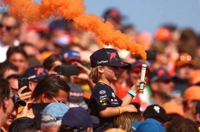 Max Verstappen - Sebastian Vettel - Maxmania turns coastal Zandvoort into a sea of orange in support of the Dutch lion - news24.com - Netherlands