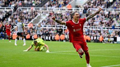 10-man Liverpool down Newcastle after late Darwin Nunez double