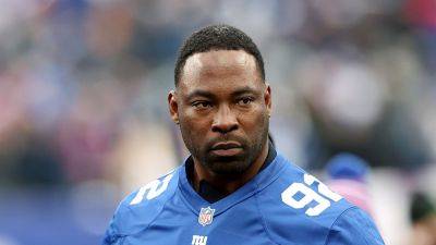 Giants legend Justin Tuck believes Pac-12 decimation only beginning of path to college football ‘super league'