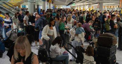 Airport traffic control chaos: Travellers stranded across the world afer UK air traffic control fault