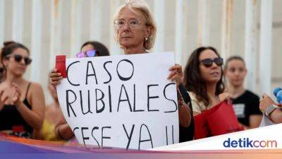 Ratusan Feminis Turun ke Jalan, Beri Luis Rubiales 'Kartu Merah'
